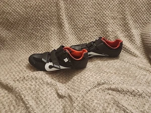 Scarpe da ciclismo Peloton taglia 43 US uomo 10 nero rosso tacchetto bicicletta I-18 Pl-SH-02 - Foto 1 di 7