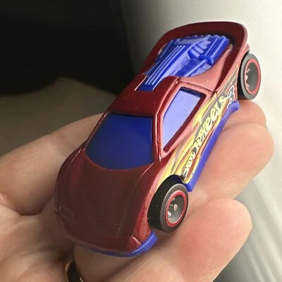 1990 HOT WHEELS TRACK ACES #3 SPEED BLASTER RED & BLUE DIECAST 2 3/4" RACE CAR - Image 1 of 4