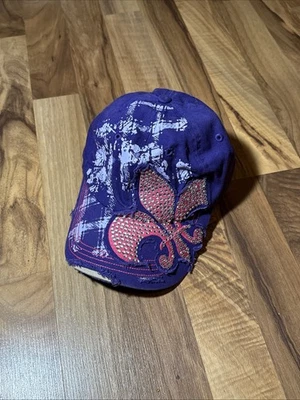 Sombrero de tela púrpura Y2K Leader Logo Rinstone Foto 1 de 4