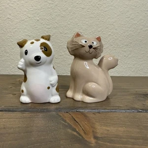 Shaker sale e pepe per gatti e cani gatto marrone macchia bianca cane carino! - Foto 1 di 6