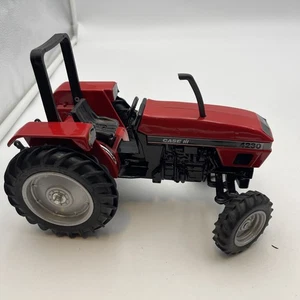 Case International 4230 Wide Front Rops Tractor 1/16 Ertl. Broken Piece - Picture 1 of 16