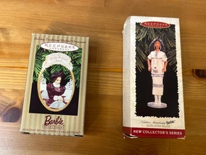 Juego de dos adornos de Barbie Hallmark Keepsake  - Imagen 1 de 9