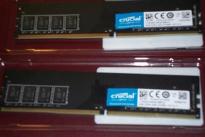 Crucial 8GB/2400MHz DDR4-2400  UDIMM   (CT8G4DFS824A) 1,2 v CL 17 - Bild 1 von 2