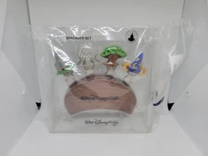 Walt Disney World Spreader Set w/Stand *Brand New - Picture 1 of 4