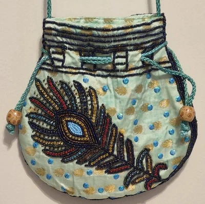 Bolso Boho con Cuentas Pluma de Pavo Real Cordón Azul Teal Multicolor Adornado Foto 1 de 4