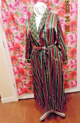 De Colección Vanity Fair Five To Nine Largo Envolvente Rayas Bolsillos Bata con Cinturón - Mujer Talla M Foto 1 de 4