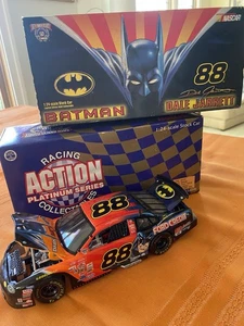 #88 Dale Jarrett BATMAN 1998 Ford Taurus Action 1:24 Diecast  Nascar - Picture 1 of 4