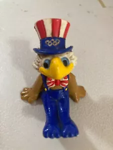 Figura de PVC Wallace Berrie 1981 equipo olímpico de EE. UU. Sam The Eagle gimnast - Imagen 1 de 1