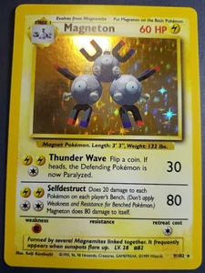 1999 Pokemon Base Unlimited #9 Magneton HOLO Rare Pokémon Gaming - Picture 1 of 4