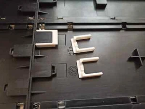 Carrera Track Locking Clips Slot car track 30/pk - Picture 1 of 2