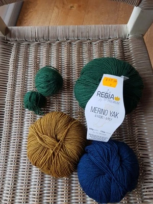 ++ Regia Premium Sockenwolle 4-fach ++ Grün, Messing & Petrol ++ - Bild 1 von 4