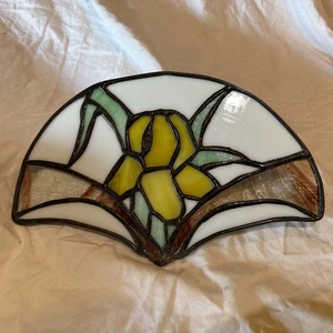 Leaded Stained Glass Flower Theme Fan Accent Lamp - Picture 1 of 3