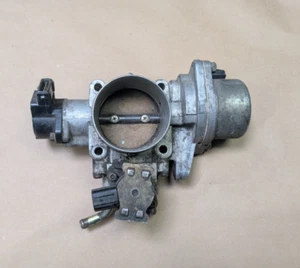Hyundai Santa Fe XG350 2004-2006 Kia Amanti Throttle Body E0T70473 - Picture 1 of 9
