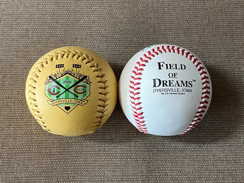 2022 MLB Field of Dreams Baseball Set Chicago Cubs vs. Cincinnati Reds Cover