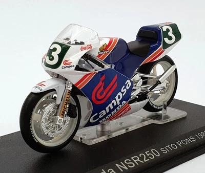 Modelos Ixo escala 1/24 IB03 - Honda NSR250 - #3 Sito Pons 1988 - azul/blanco Foto 1 de 3