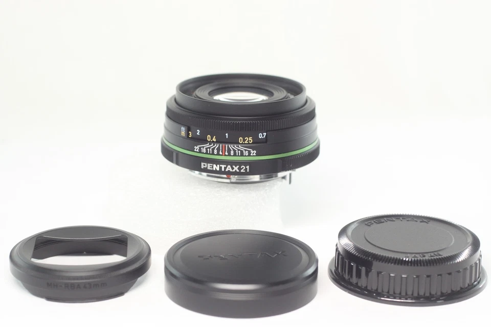 Pentax 21mm F/3.2 AL Limited Lens for Pentax Digital SLR Cameras - Image 1 of 4