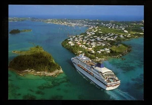 Bermuda postcard St. Georges Harbour Town Cut cruise ship - Picture 1 of 2