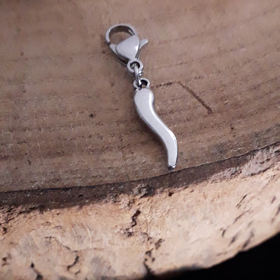 Ciondolo con CORNO Portafortuna ACCIAIO argento cornetto per Bracciale e Collana - Immagine 1 di 4