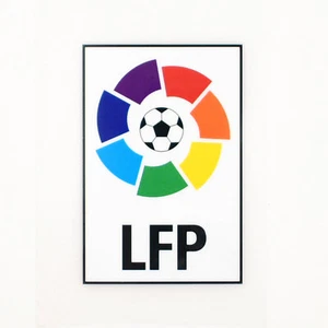 2001-02 Barcelona LFP Patch Small - Picture 1 of 2