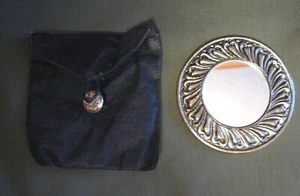 ESPEJO Pequeño Compacto Metal Cartera Espejo en Bolso de Malla Negro De Colección TWO'S COMPANY  - Imagen 1 de 9