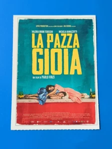 LA PAZZA GIOIA  2016  - CARTOLINA MINI LOCANDINA CIAK - COLLEZIONE - Picture 1 of 2