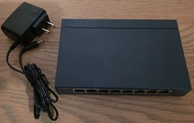 TP-Link TL-SG608 Desktop Switch 8-Port Gigabit 10/100/1000 Mbps Unmanaged - Image 1 of 3