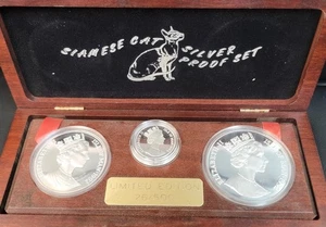 1992 Isle of Man 3-Coin Silver Siamese Cat Proof Set Original Box and COA  .999 - Picture 1 of 17