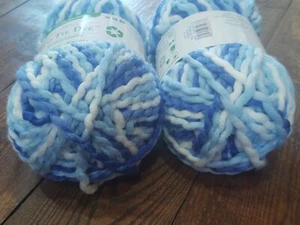 2 blaue Schlaufen und Fäden Öko Batik Garn - Bild 1 von 2
