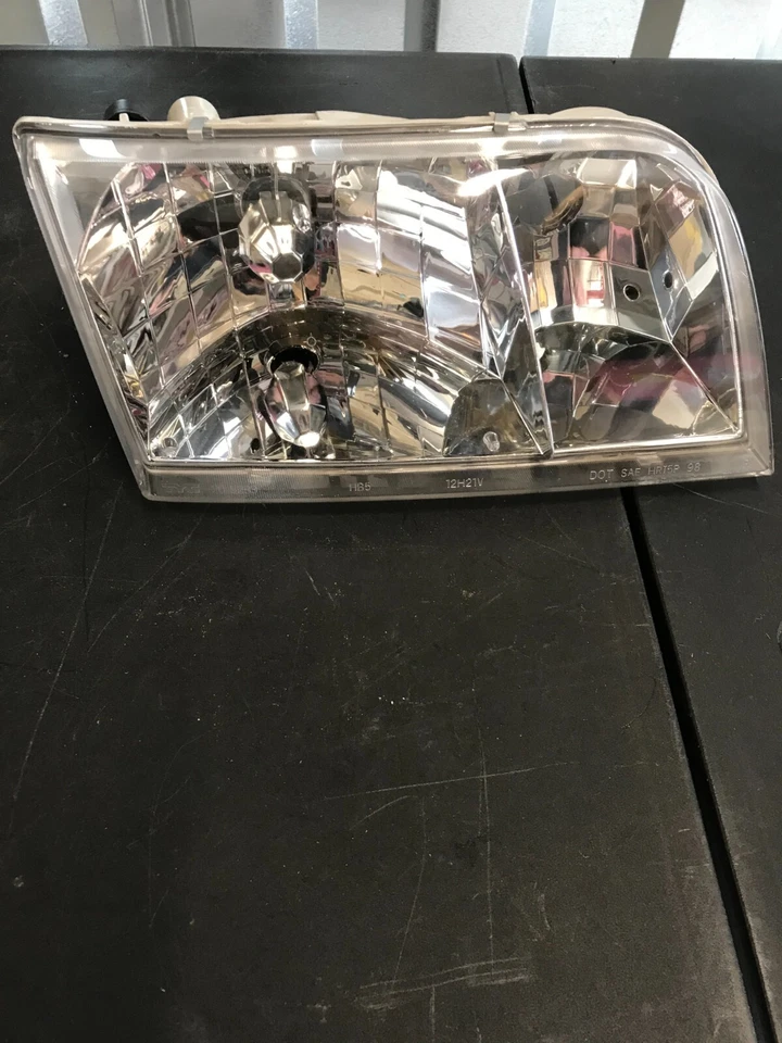 1998-2011 Ford Crown Victoria Right Headlight Assembly - Image 1 of 1