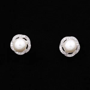 Big Round Pearl Cubic Zirconia Flower Ear Stud White Gold Plated Earrings - Picture 1 of 4