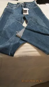 ZARA WOMAN PREMIUM DENIM COLLECTION SIZE 6 SLIM FLARE - Picture 1 of 6