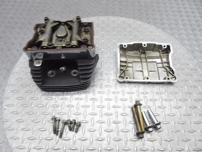 Harley Davidson Street Glide 2011 06-13 FLHX cubierta de válvula de culata trasera OEM Foto 1 de 4