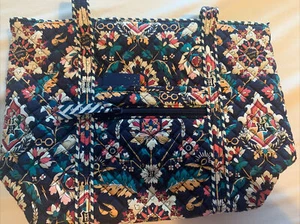 Vera Bradley Harry Potter Home To Hogwarts 2020 Small Tote  Purse Bag Exact New - Picture 1 of 6