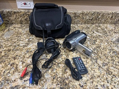 Sony Handycam HDR-SR5 Camcorder Full 1080 HD 40GB HD Recording HDD Bundle Tested - Image 1 of 4