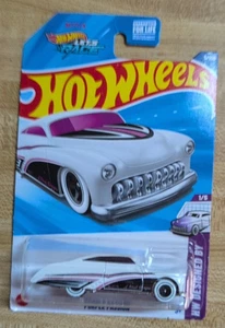 Hot Wheels PURPLE PASSION weiß 5/250 HW Designed by NETFLIX "Let's Race" NEU - Bild 1 von 3