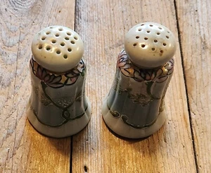 Vintage handbemalte Salz- und Pfefferstreuer mit Blumen - Bild 1 von 3