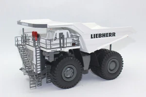 Conrad 2765/02 Liebherr T264 Mining Dump Truck New Design 2024 - Scale 1:50 - Picture 1 of 3