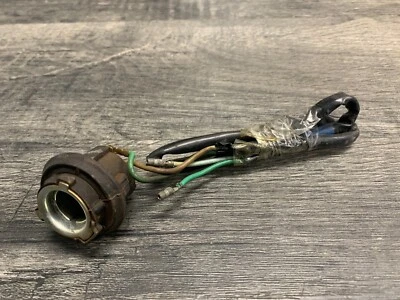 1990-1993 VFR750F Interceptor Honda OEM Señal de giro trasera derecha Cable Bombilla Enchufe Foto 1 de 4