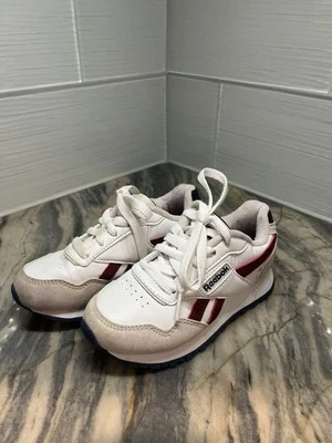 Zapatillas deportivas Reebok para niños pequeños talla 11 blancas/vino/beige acolchadas con cordones Foto 1 de 4