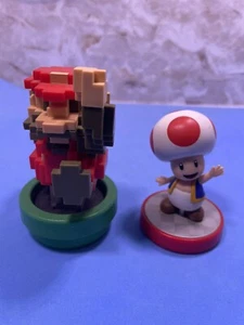 Nintendo Super Mario Bros Series Toad Amiibo & Pixel Mario PRE-OWNED - Picture 1 of 2