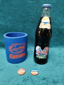 NCAA University Of Florida Gators Memorabilia Can Koozie LOT W/ Pepsi & Buttons - Picture 1 of 8