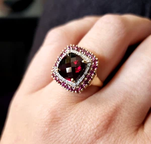 Vintage Garnet Diamond 9k 375 Yellow Gold Ring Womens Size 7.5 Cushion Halo Gems - Picture 1 of 9