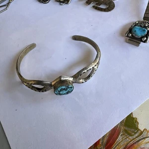 Vintage Native American Navajo Blue Gem Turquoise Sterling Silver Cuff Bracelet - Picture 1 of 3