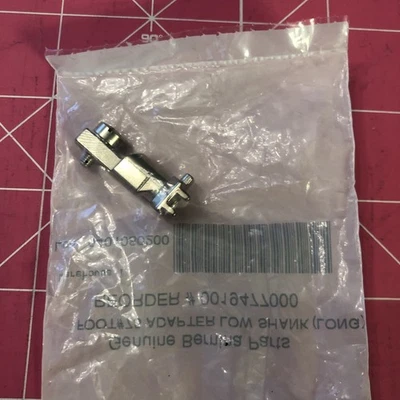 Adaptador de pie universal Bernina vástago bajo (largo) 0019477000 nuevo en paquete Foto 1 de 4