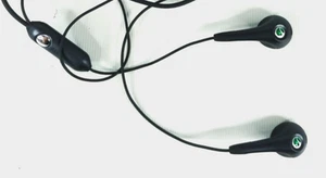 Genuine Sony Ericsson HPM-62 Headphones in ear for K610i K750i K770i K800i K850i - Picture 1 of 6