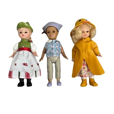 Juego de 3 Muñecas Madame Alexander Juguete McDonald's Gretel, Impermeable Pato, HP Friend Foto 1 de 4