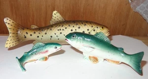 2 ALTE VINTAGE MINIATUR PORZELLAN FISCH FIGUREN & 1 REGENBOGENFORELLE SALZSTREUER - Bild 1 von 6