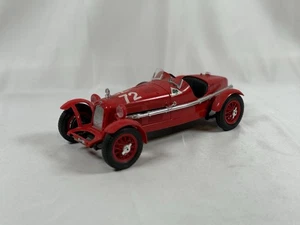 Modelo fundido a presión Burago escala 1/18 Alfa Romeo 8C 2300 Monza - rojo - Imagen 1 de 11
