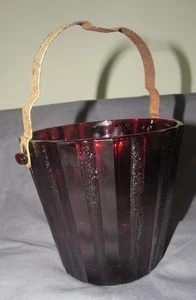 Vintage Anchor Hocking Royal Ruby Red Glass Ice Bucket Panels 5.25" metal handle - Picture 1 of 9