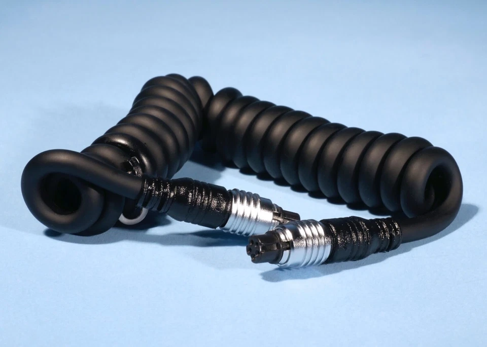 Olympus OM Electronic Flash TTL Auto Spiral Cord T 0.3M * MINT Condition - Image 1 of 1